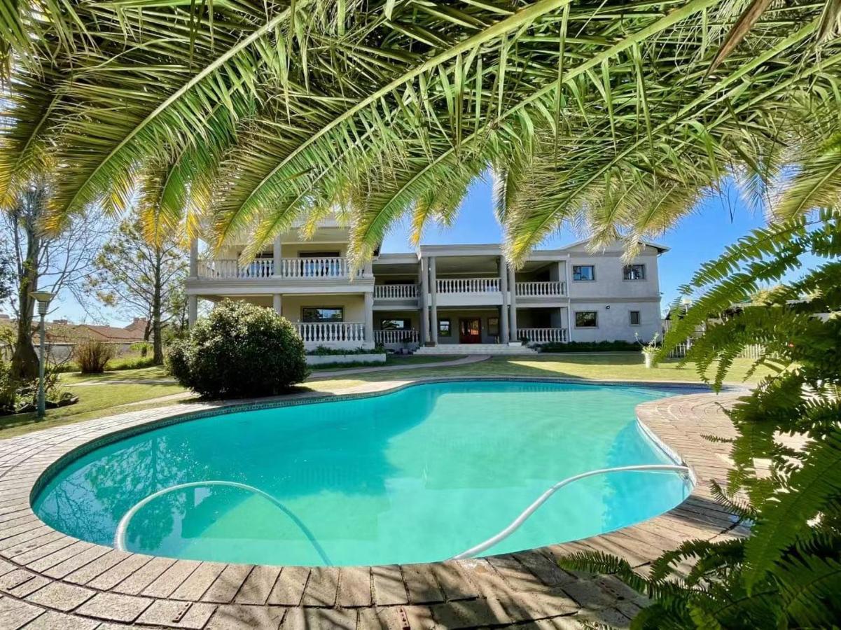 Atlantic Pearl Guest House Midrand Kültér fotó