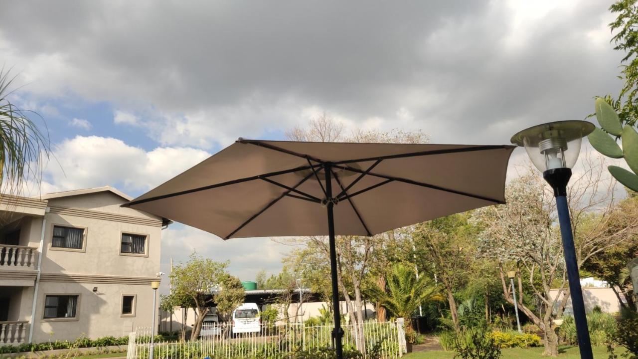 Atlantic Pearl Guest House Midrand Kültér fotó